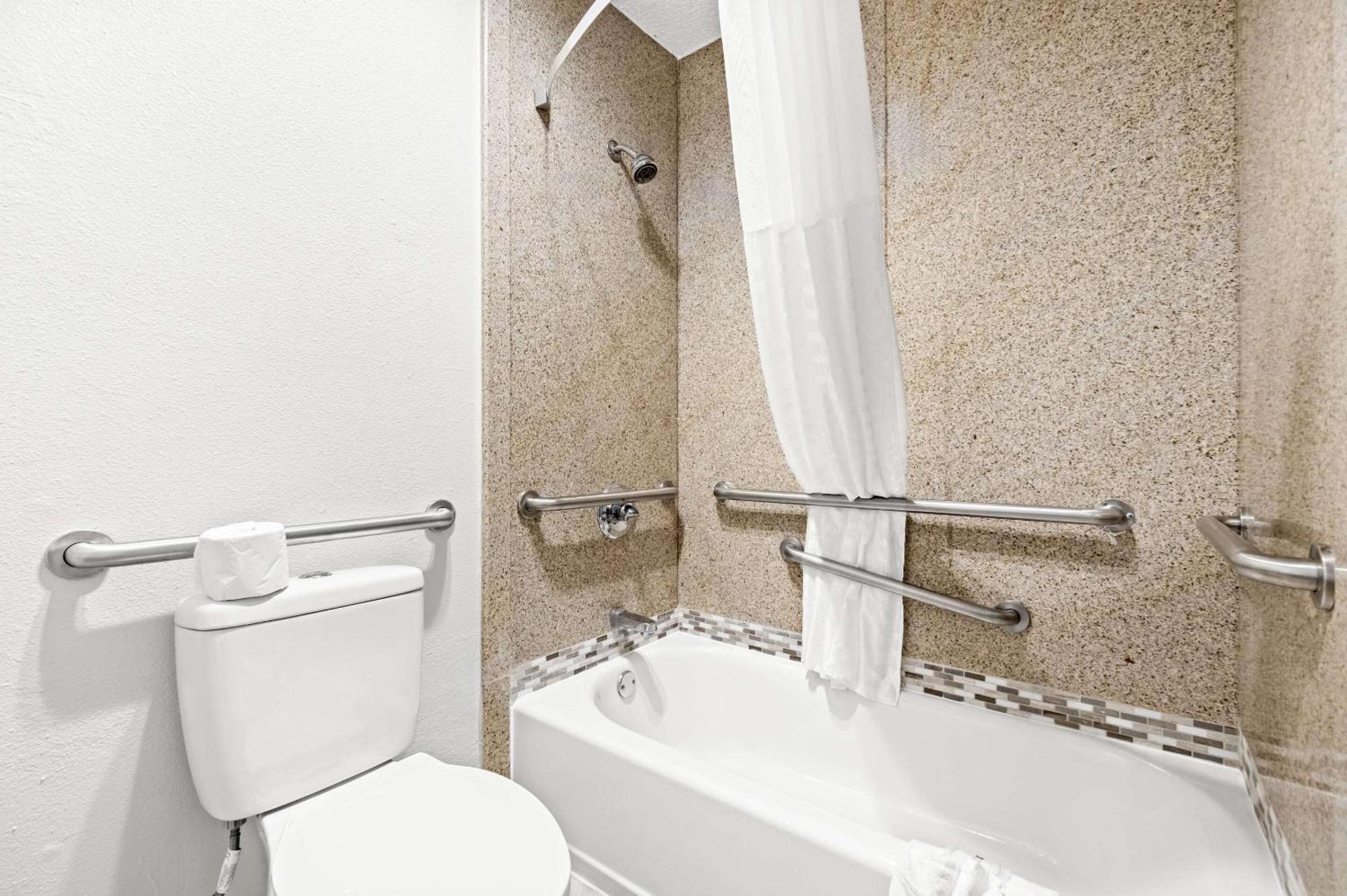 Quality Inn Plainview Exteriér fotografie